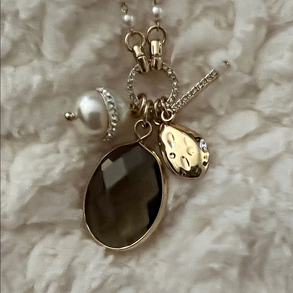 Long Gold Pendant Necklace - Picture 1 of 3